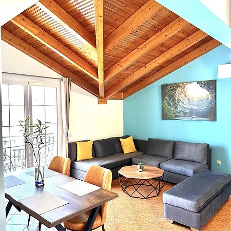 Liberator Attic Appartement *