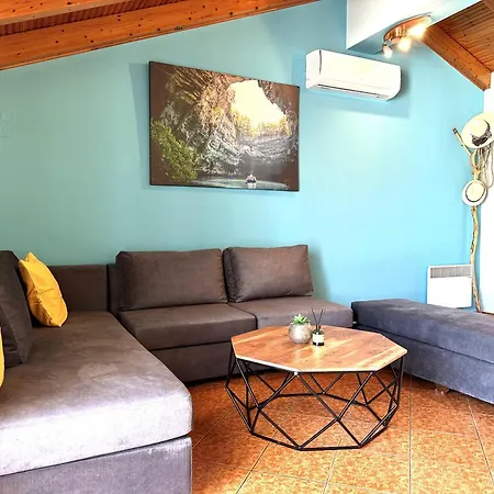 Liberator Attic Apartment Argostoli (Kefalonia)